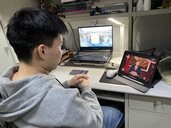 成人app